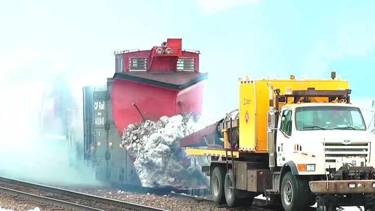 Powerful Jet Engine Turbo Melts Snow Off This Train’s Plow! | Train Fanatics Videos