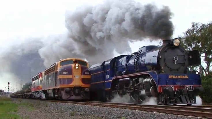 Rare Victorian Railways Side By Side! | Train Fanatics Videos