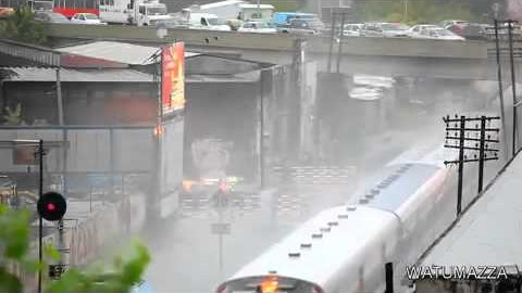 Train Creates Tsunami ! | Train Fanatics Videos