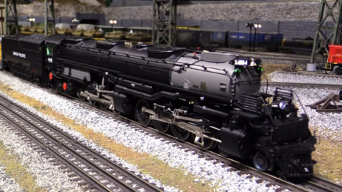 Big-Boy-4-8-8-4-model-train | Train Fanatics Videos
