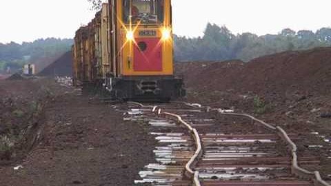 Temporary Tracks For Peats Sake! | Train Fanatics Videos