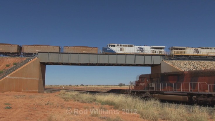 North-Western Australia’s Ore Trains – Great Over And Under Bridge Shots! | Train Fanatics Videos