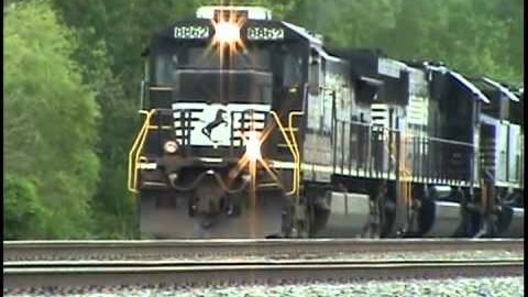 NS Locomotive Blown Turbo Charger! | Train Fanatics Videos