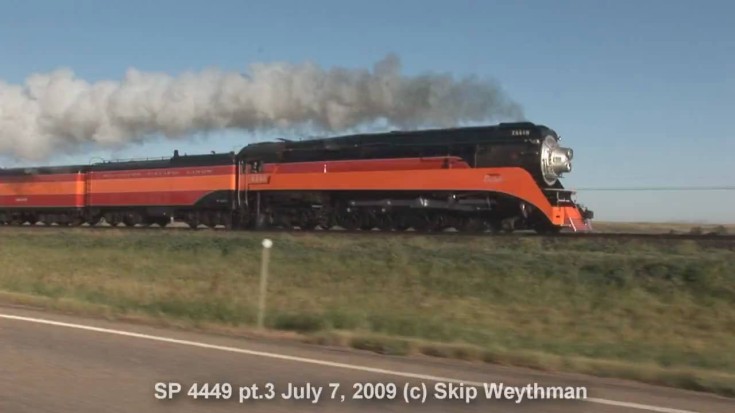 Pacing The Southern Pacific 4449! | Train Fanatics Videos