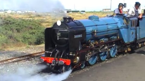 15 Inch Gauge Railway Gets 100,000 Passengers Per Year! | Train Fanatics Videos