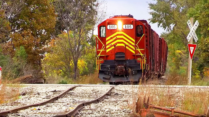 Bad Tracks In Need Repair | Train Fanatics Videos