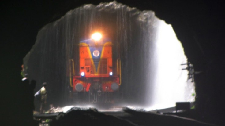Breath-taking Train Ride Under Dudhsagar Falls! | Train Fanatics Videos