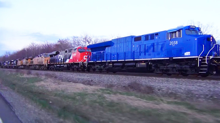 Pacing Norfolk Southern 8  Diesel Lash-up | Train Fanatics Videos
