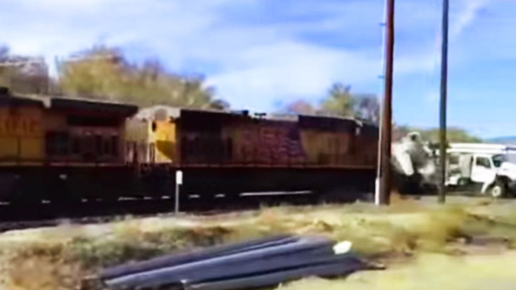 Man Videoing Train For Son Captures Crash | Train Fanatics Videos