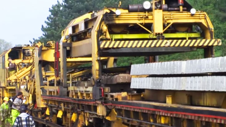 Astounding Work Train Lays Its Own Track | Train Fanatics Videos