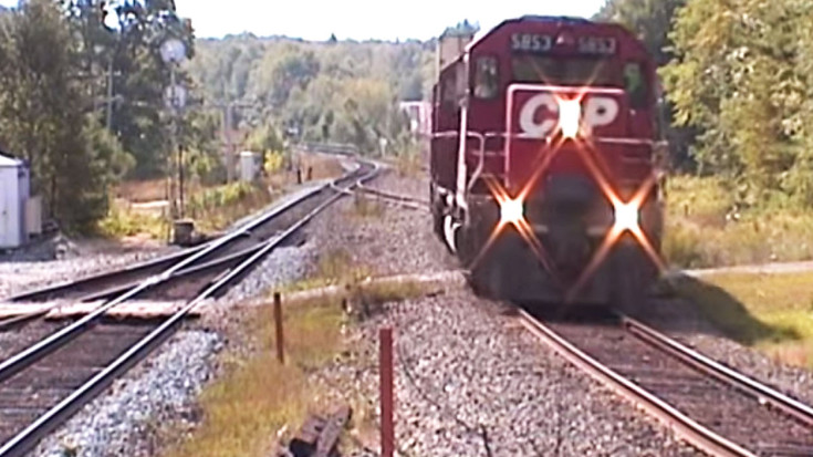 CP Freight Holds On Tight While Bouncing Down The Track! | Train Fanatics Videos