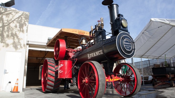 Traction Steam Engine Blows Smoke And Whistles Just Like A Locomotive! | Train Fanatics Videos