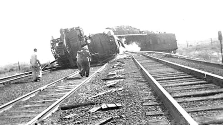 8-4005-wreck | Train Fanatics Videos