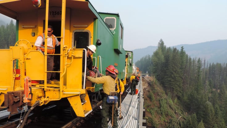 BNSF Crews And Firefighters | Train Fanatics Videos