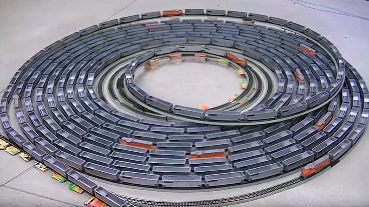 Mind-blowing H/O Scale Model Train Spiral! | Train Fanatics Videos