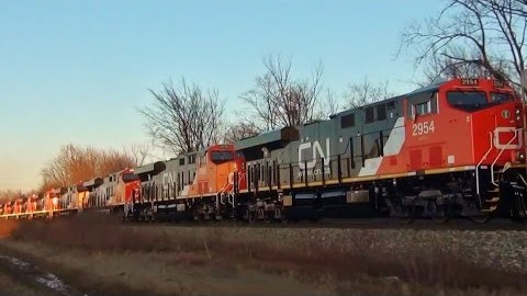 Pacing 8 Newly Built Canadian National Locomotives! | Train Fanatics Videos