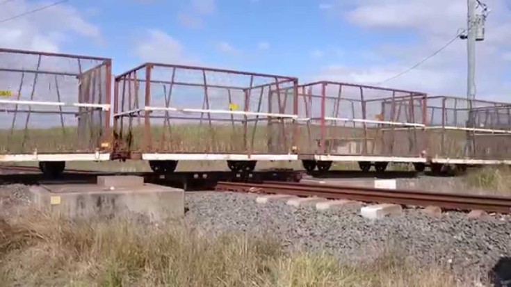 Queensland Rail Has Worlds Most Interesting Flat Crossings! | Train Fanatics Videos