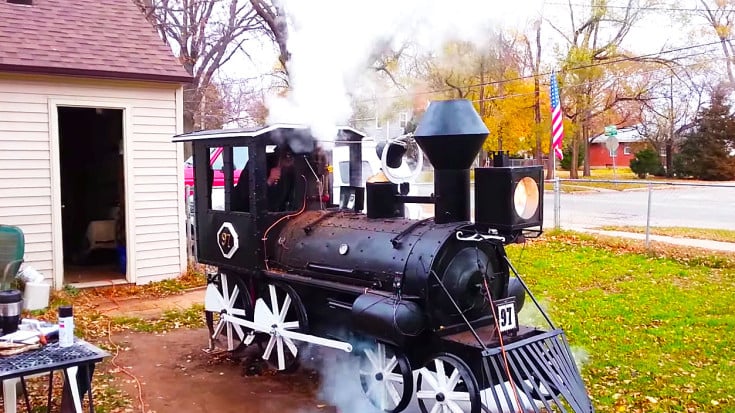 This Replica Steamer Is Amazing…  It Also Cooks Meat | Train Fanatics Videos