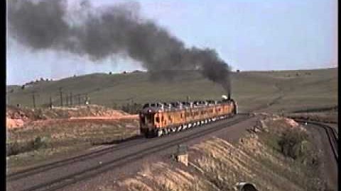 Union Pacific’s #3985 Challenger Climbs Sherman Hill! | Train Fanatics Videos