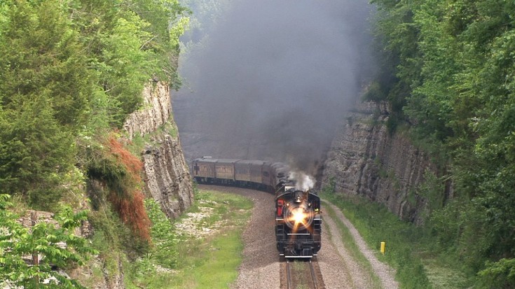 Southern #630 Barrels Through Kentucky To Tennessee! | Train Fanatics Videos