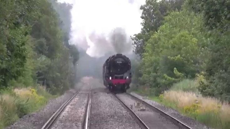 BR Britannia Class 7MT 70000 ‘Britannia’ | Train Fanatics Videos