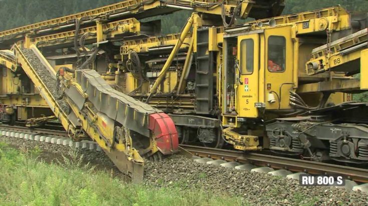 Meet The 580 Foot Long Beast RU 800 S ! | Train Fanatics Videos