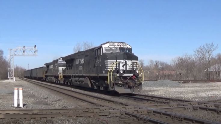 _1__Norfolk_Southern_Coal_Train_Pounding_The_Diamond_In_Marion_-_YouTube | Train Fanatics Videos