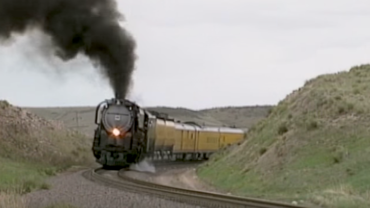 Union Pacific # 3985 OR # 3967 ? | Train Fanatics Videos