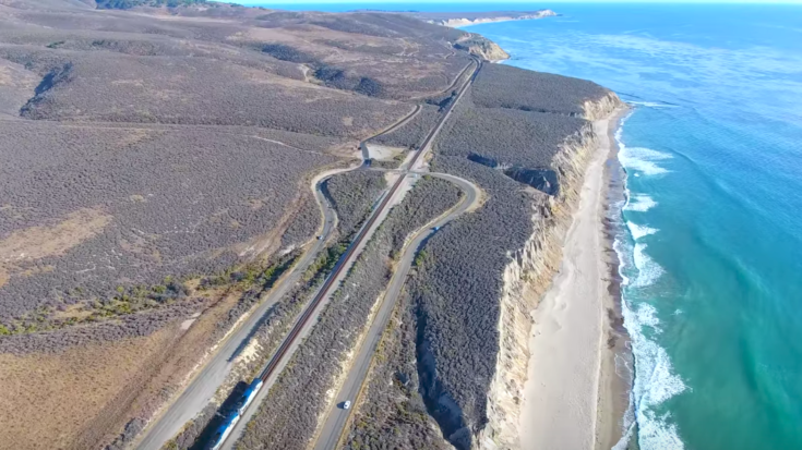 Drone_Chasing_Amtrak_on_California_Coastline__4k__-_YouTube | Train Fanatics Videos