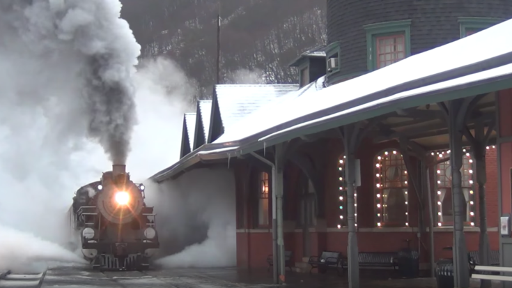 Lerro_Photography__Reading___Northern__425_in_a_Pennsylvania_Winter_-_YouTube | Train Fanatics Videos