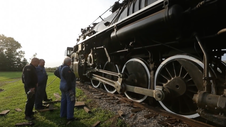 _1__Rerailing_a_Steam_Locomotive_-_YouTube | Train Fanatics Videos