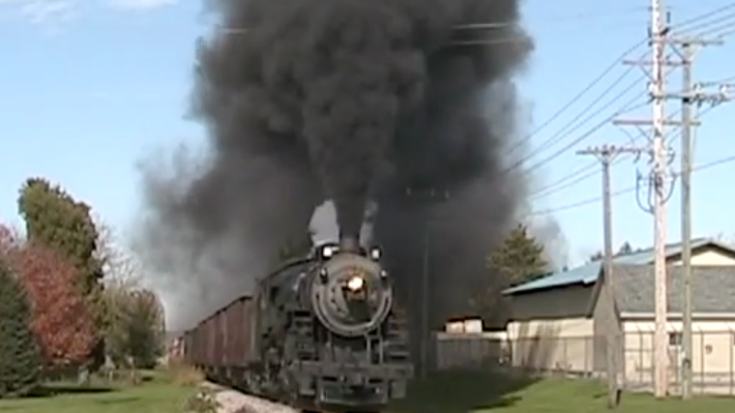 _1__Steam_through_Wisconsin__SOO_Line_1003_leads_a_photo_frieght__2007_10_20_-_YouTube | Train Fanatics Videos