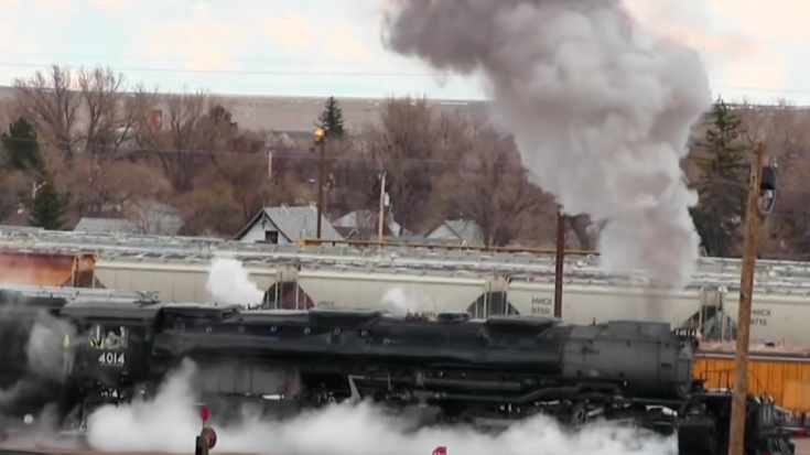 _3__Worlds_largest_steam_locomotive_is_back__Big_Boy_4014_hits_the_main_line_-_YouTube | Train Fanatics Videos