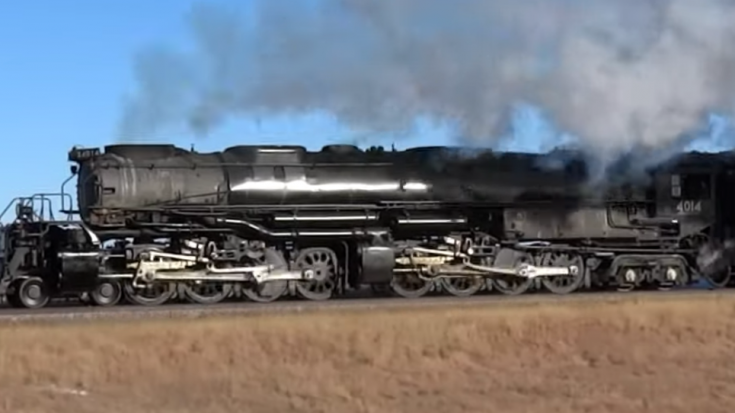 Pacing Big Boy #4014 | Train Fanatics Videos