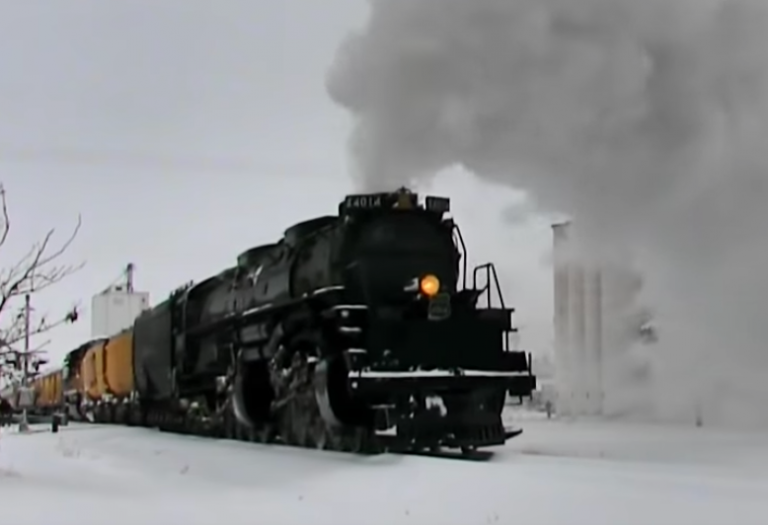 _47__Big_Boy__4014_in_the_cold_and_snow_Hays_to_Sharon_Springs__Kansas