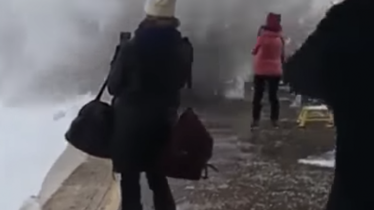 Waiting Passengers Get Blasted By Snow | Train Fanatics Videos