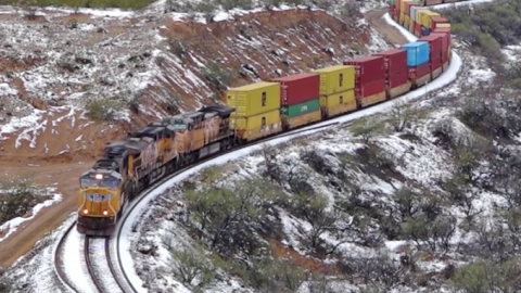 UP Intermodal In Southern Arizona Snow | Train Fanatics Videos