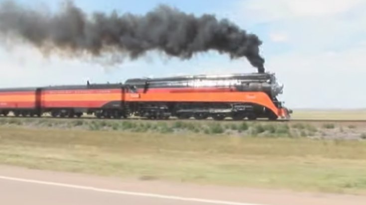 Pacing UP #3985, SP #4449, And UP #844 | Train Fanatics Videos