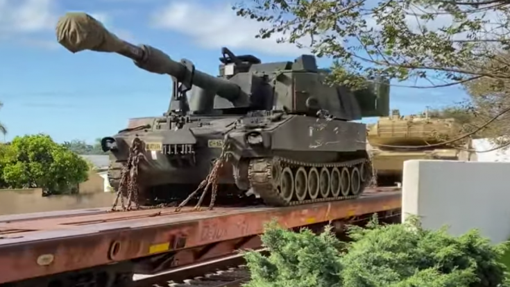 Military Train – Repositioning Tanks | Train Fanatics Videos