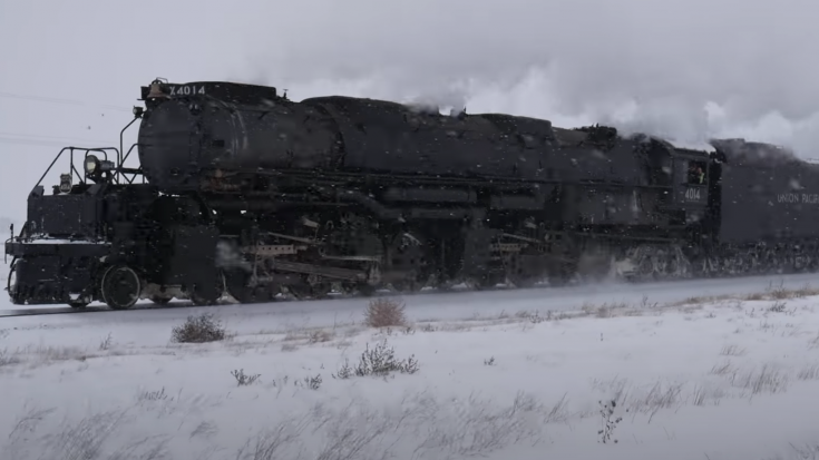 Pacing Big Boy #4014 Revenue Run In Winter | Train Fanatics Videos