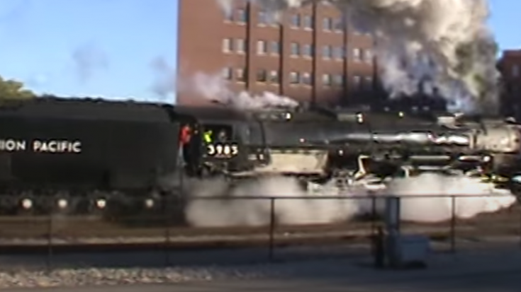 UP 3985 Steamtacular Departure | Train Fanatics Videos