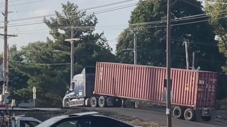 CSX Freight Versus Truck | Train Fanatics Videos