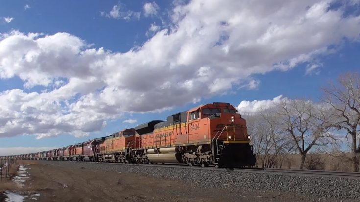 Multi Colored BNSF Power Move | Train Fanatics Videos