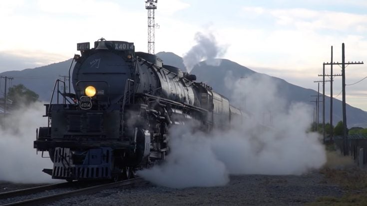 Big Boy 4014 Builds Up Head Of Steam | Train Fanatics Videos