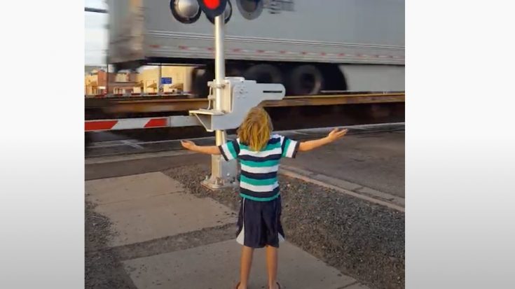 Ahhh, To Be A Kid Again! | Train Fanatics Videos