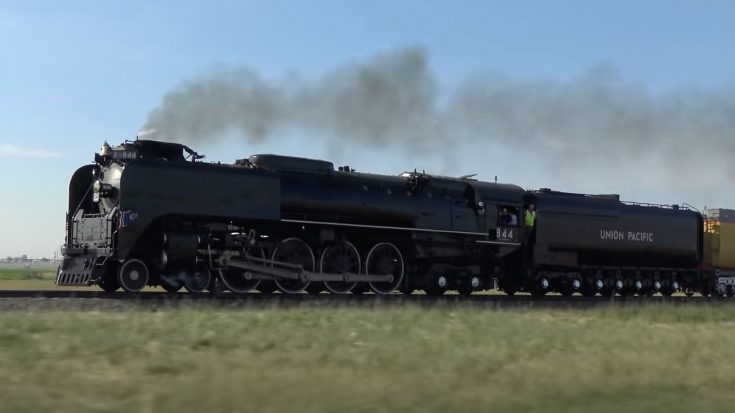 Pacing UP 844 to Cheyenne | Train Fanatics Videos