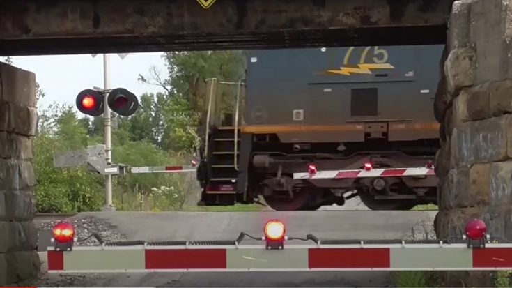 Dangerous Grade Crossing in Ohio | Train Fanatics Videos